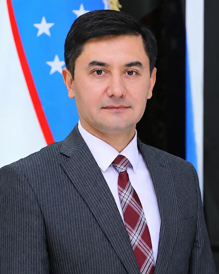 Axtam Nusratilloyevich Yakubov portreti